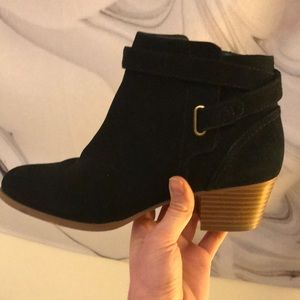 Giani Bernini Memory Foam Booties